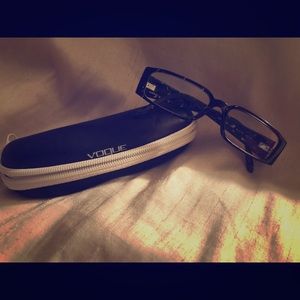 Vogue Glasses -includes case